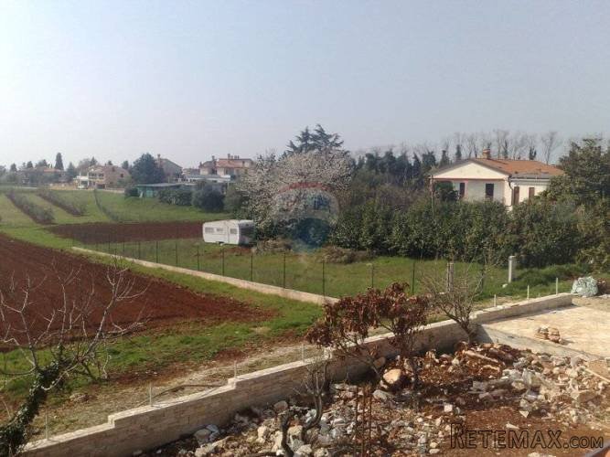 Umag, građevinsko zemljište s građevinskom dozvolom - 5