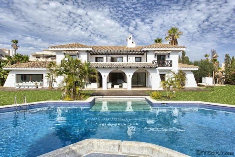 HM5O2663 - Villa For sale in Nueva..