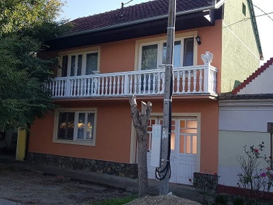 Prodajem porodicnu zgradu u Beloj Crkvi