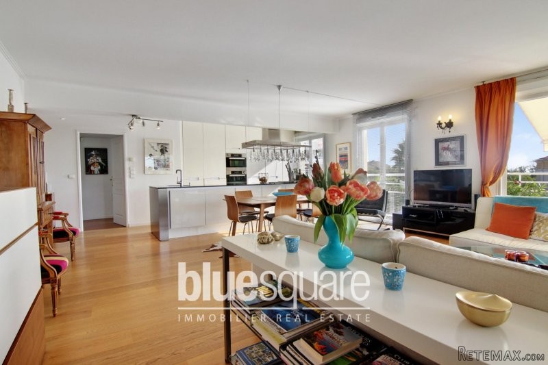 FOR SALE IN ANTIBES, SUPERB 3 BEDROOMS.. - 2
