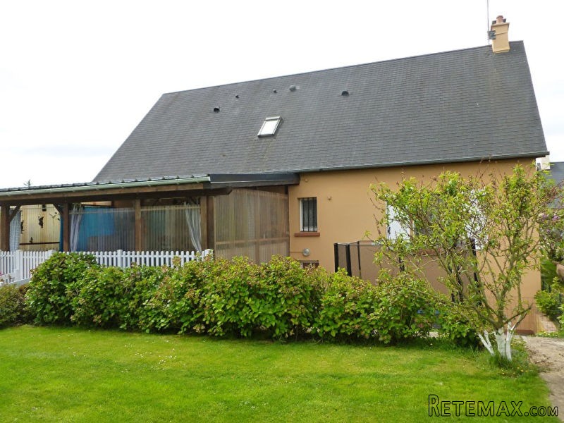 Large Detached House with Conservatory - 2