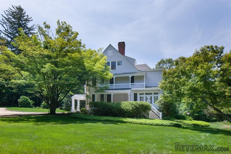 6 bedroom House For Sale: 33 Park Road.. - 2