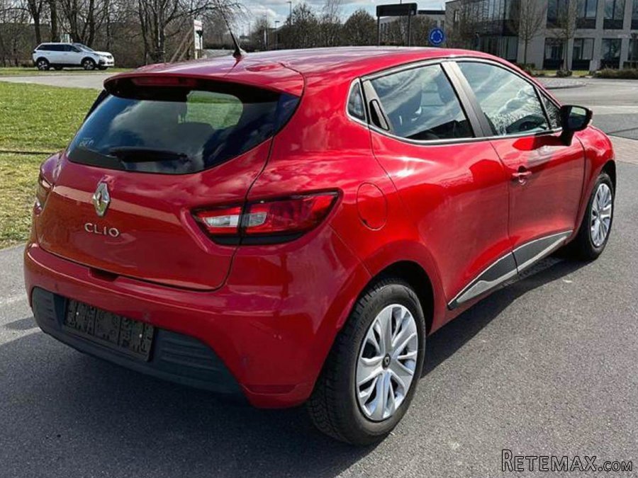 Renault Clio - 7