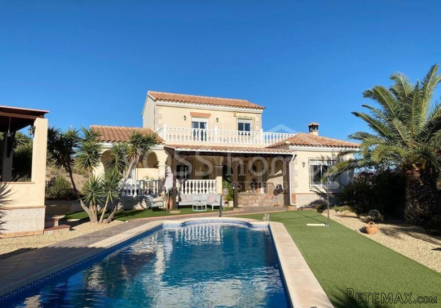 NEW & EXCLUSIVE TO VOSS HOMES - An absolutely stunning..
