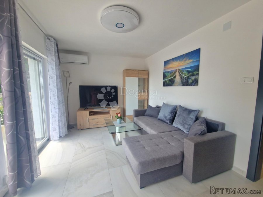 BRIBIR - APARTMAN 1 S BAZENOM - 2