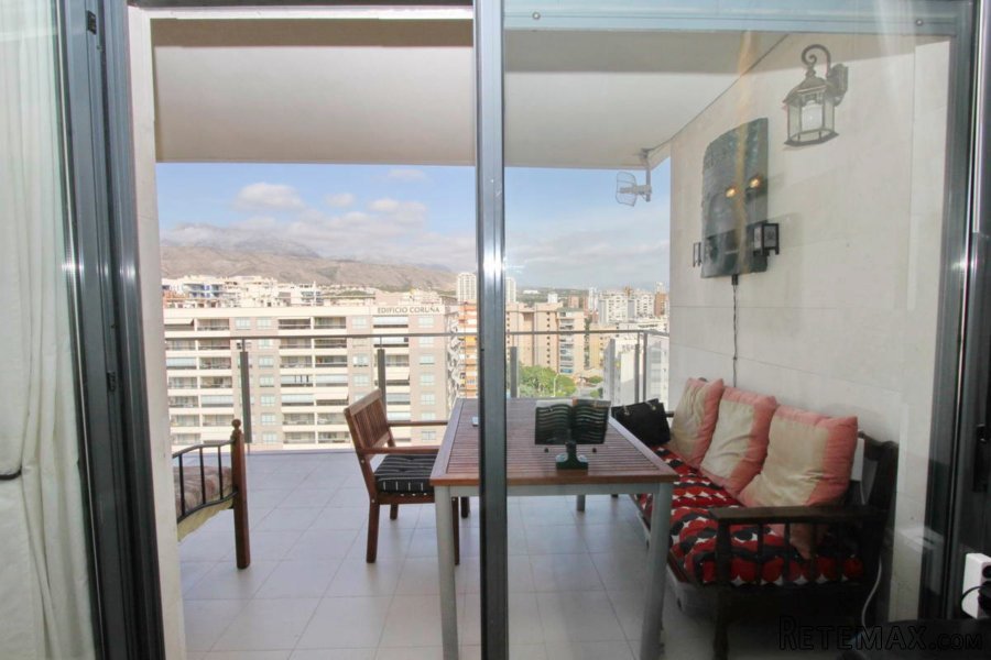 Amplio apartamento con una gran terraza ubicada a poca.. - 3