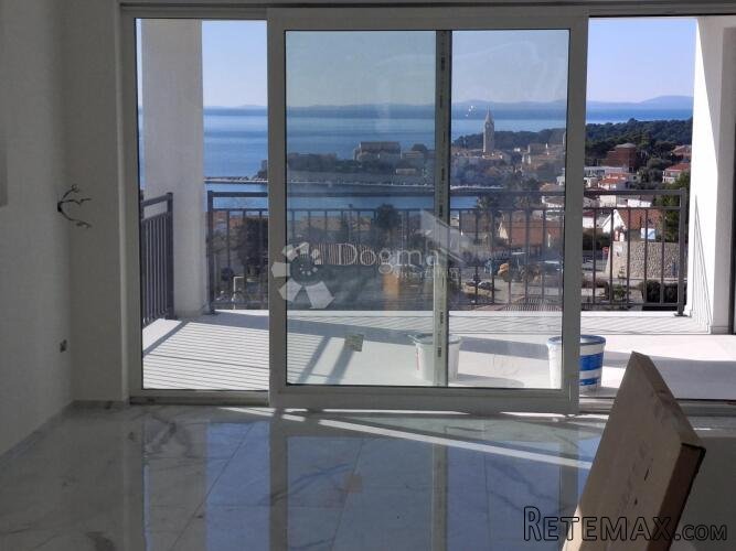 Banjol. Penthouse sa predivnim pogledom na stari grad - 3