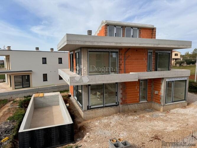 MODERNA VILLA S BAZENOM, 4 km OD MORA - 3