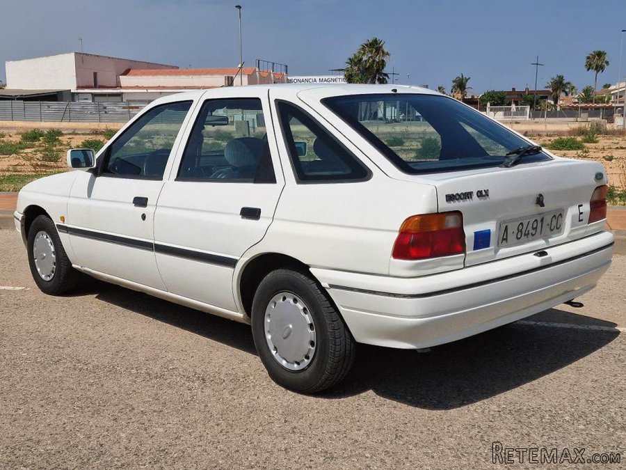 Ford Escort - 3