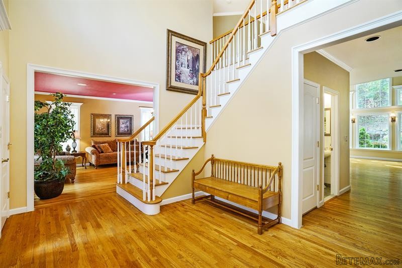 4 bedroom House For Sale: 2677 Deer.. - 2