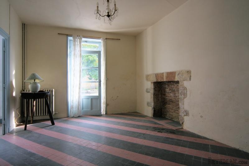 Little Townhouse With Courtyard Garden - 2