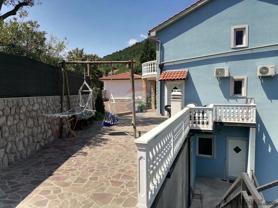 Okolica Matulja,Bregi,obiteljska stambena kuća s više stanov - 5