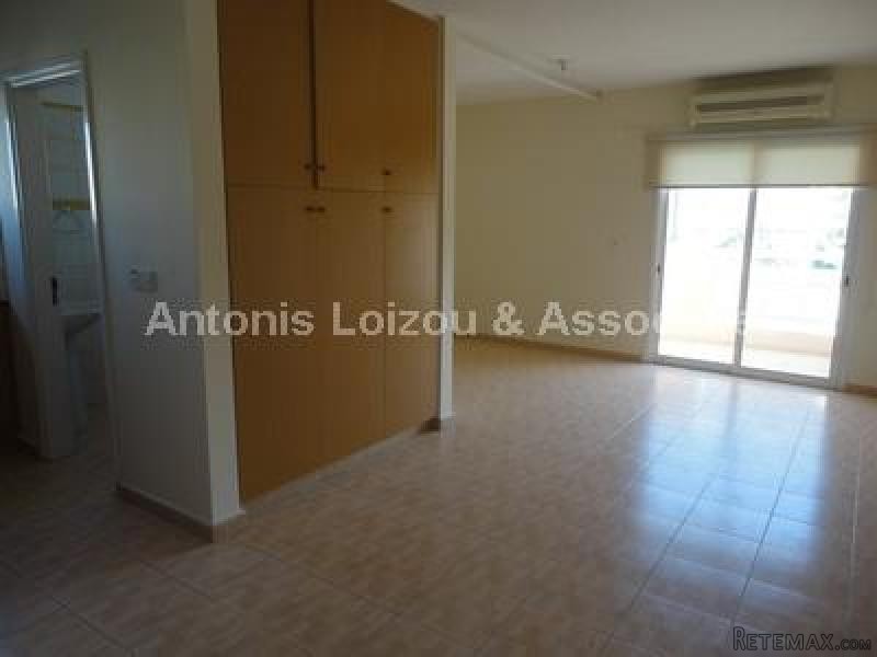 Studio Apartment in Aglantzia
