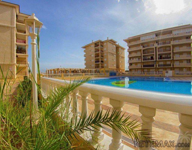 Spacious penthouse 200 meters from the beach of La Mata..