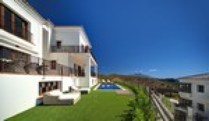 4 Bedrooms - Villa - Malaga - For Sale - 2