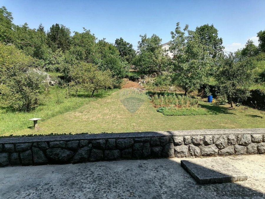 Okolica Matulja,Bregi,obiteljska stambena kuća s više stanov - 9