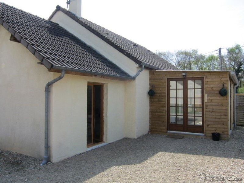 Traditional Detached House with Garden - 2