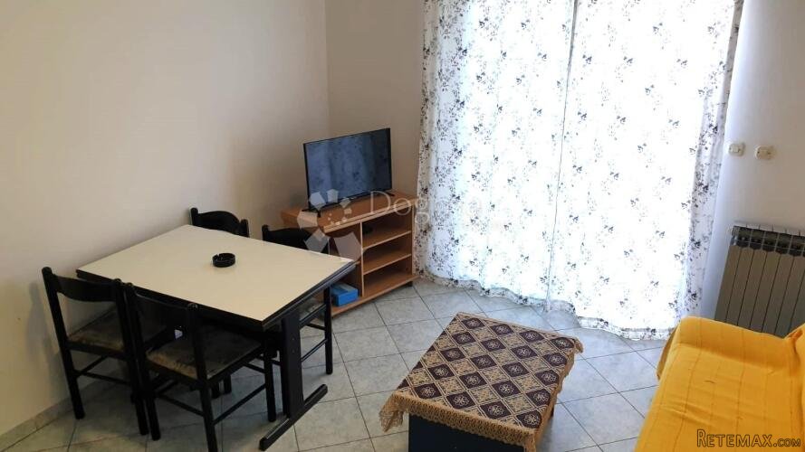 Kuća sa 4 stana i 700 m2 okućnice - 3