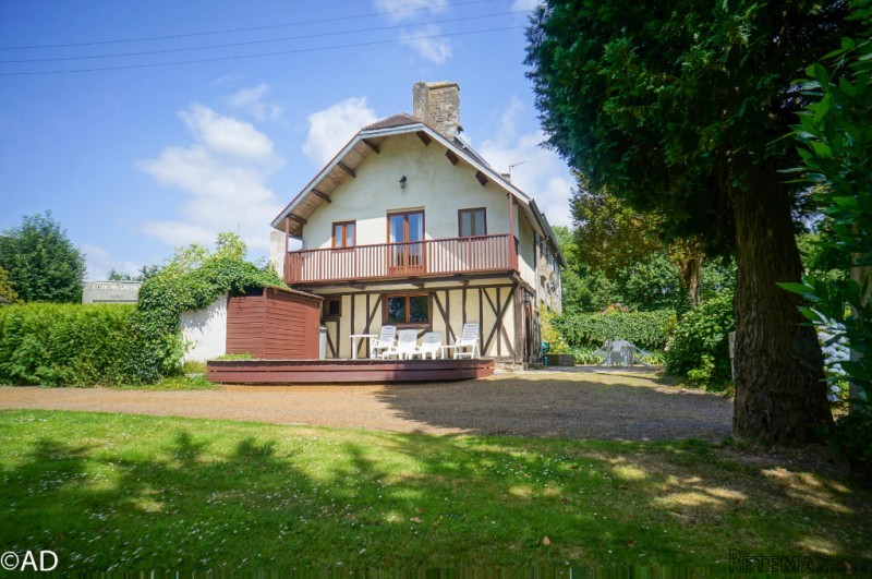 Pretty Country House With Garden..