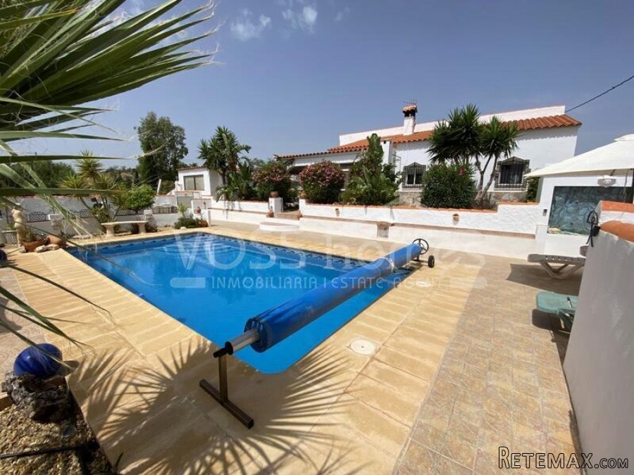 NEW & EXCLUSIVE TO VOSS HOMES - A beautifully presented..
