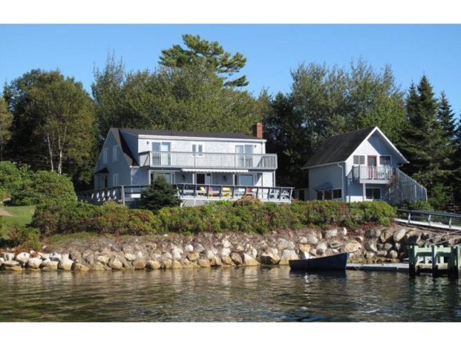 4 bedroom House For Sale: 220 Otter..