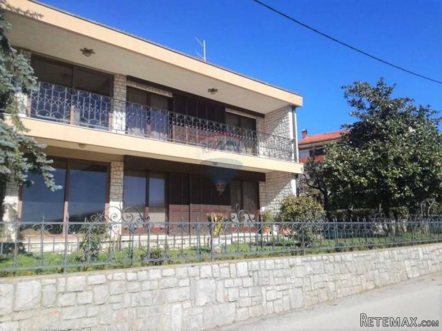 MATULJI - KUĆA P+1 - GARAŽA