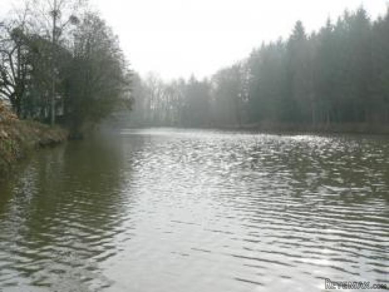 Leisure Lakes with Accommodation