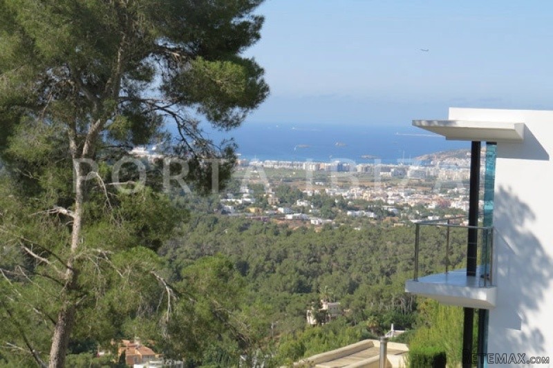 Plot in Can Furnet with amazing views..