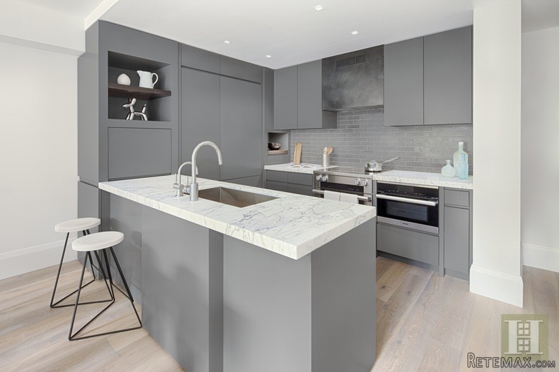 2 bedroom Apartment For Sale: 318 WEST..