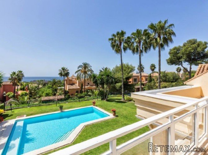 New exclusive listing in Sierra Blanca, one of the most.. - 2