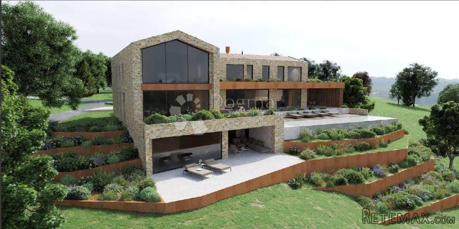 Veliko građevinsko zemljište sa projektom - 3