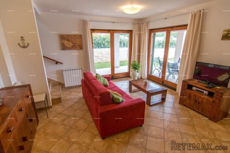 VILA S DVA APARTMANA I BAZENOM, OKOLICA LABINA - 3