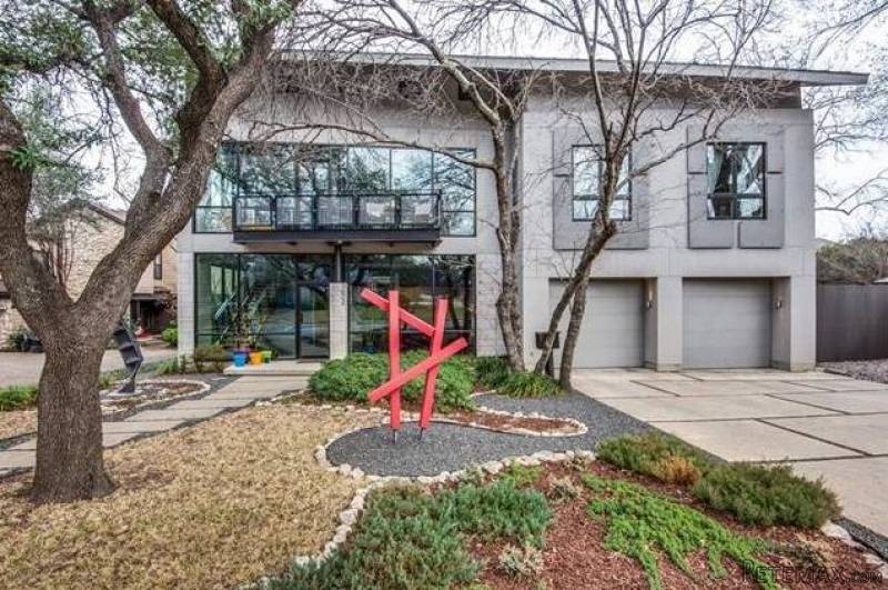 4 bedroom House For Sale: 3602 Hillside..