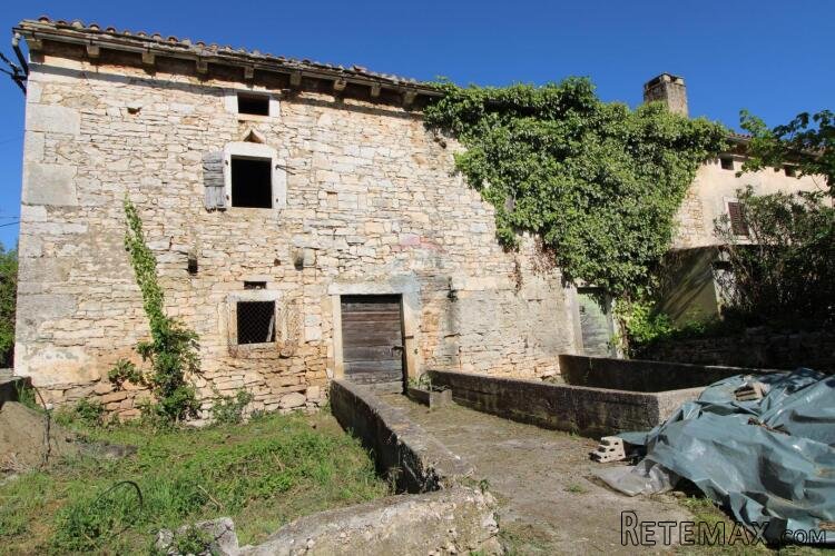 Istra, okolica Marčane, starina za adaptaciju