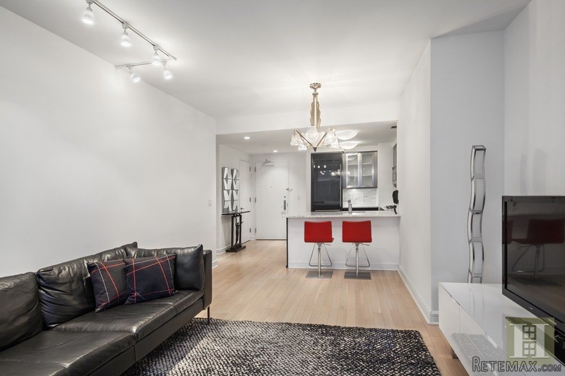 1 bedroom Apartment For Sale: 80.. - 2
