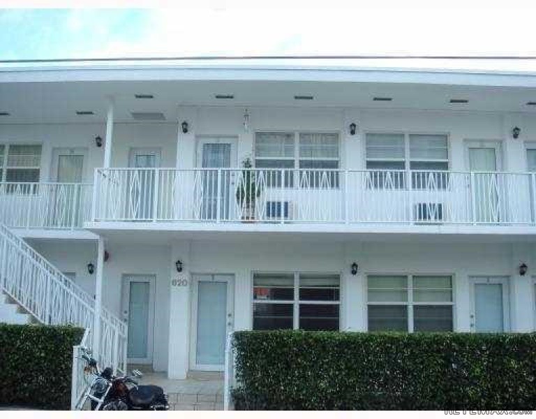 620 76th Street #8 Miami Beach, Fl 33141