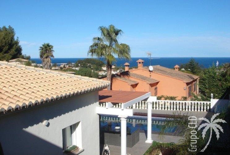 Luxury villa on one level, located in a quiet area of..