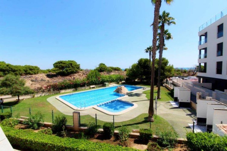 Apartment on the 1st floor with Eastern orientation located..