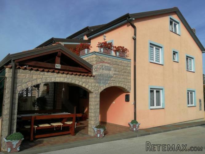 Dajla, kuća sa 4 apartmana