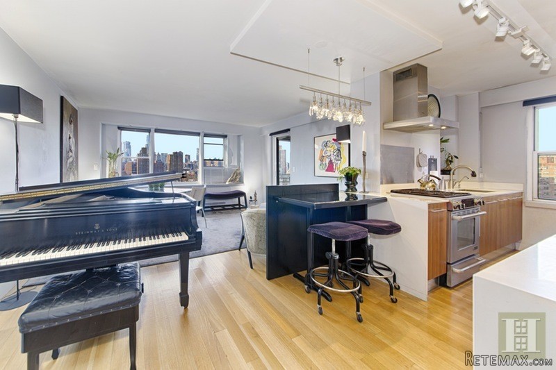 2 bedroom Apartment For Sale: 577 GRAND.. - 2