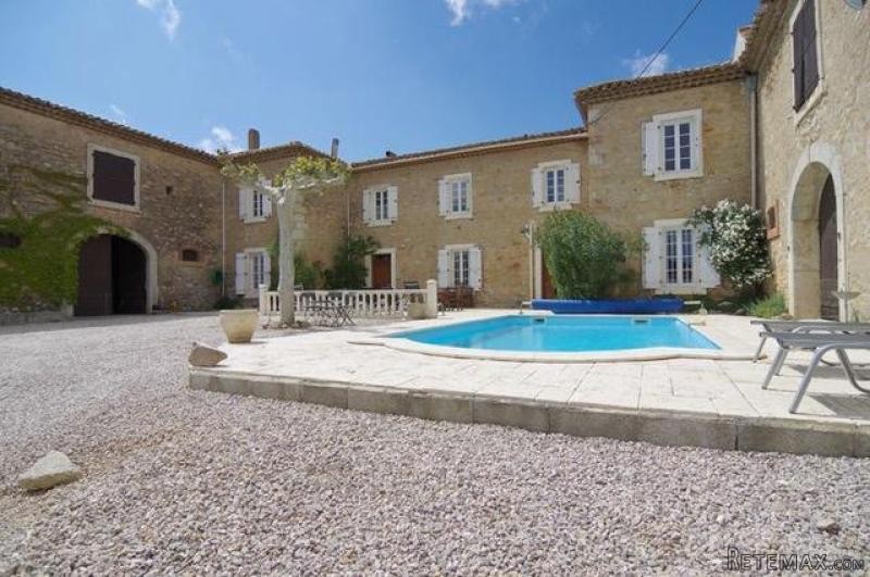 6 Bedroom Country House For Sale
