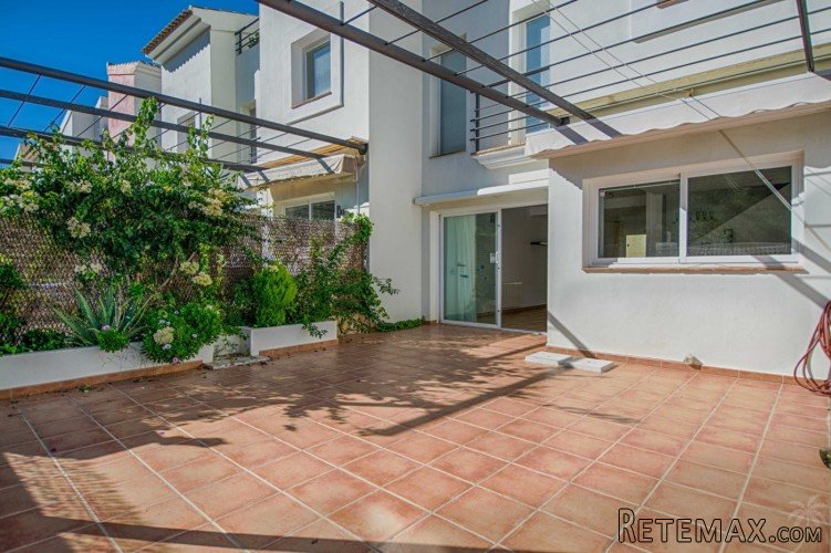Fantastic townhouse with large terraces in Albir. This.. - 4