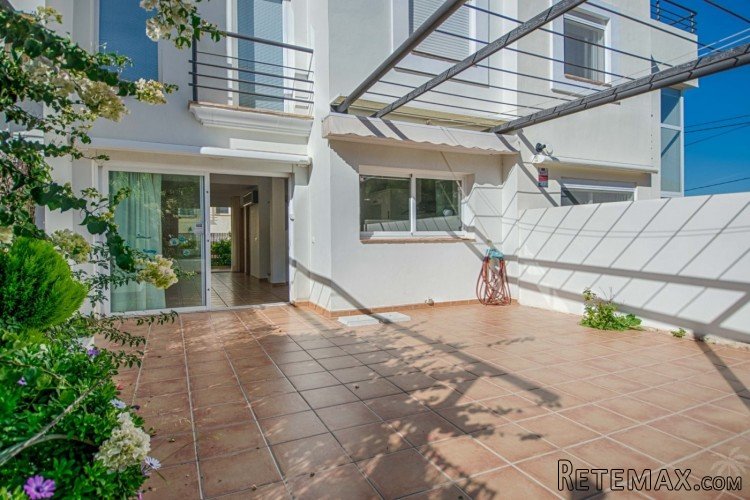 Fantastic townhouse with large terraces in Albir. This.. - 5