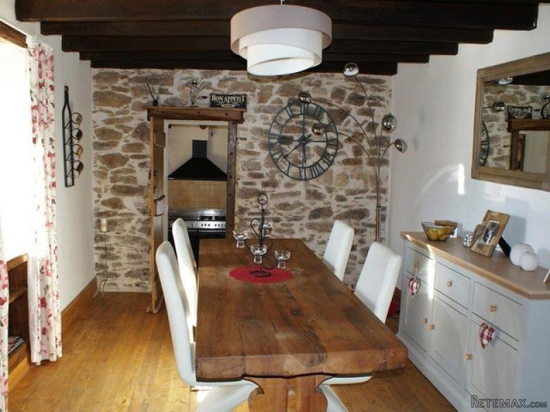 Recently Renovated 3-4 Bed Farmhouse.. - 2