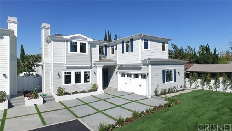 5014 Oakbury Court | Valley Village..