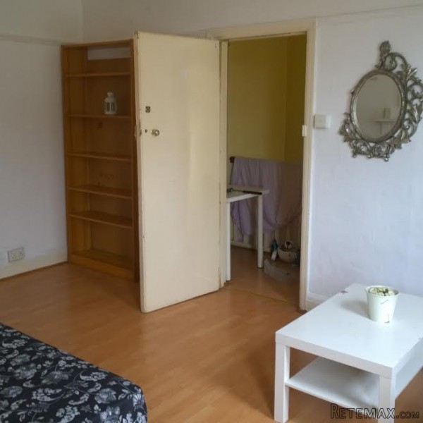 Great Double Bedroom In One Most Trendy..