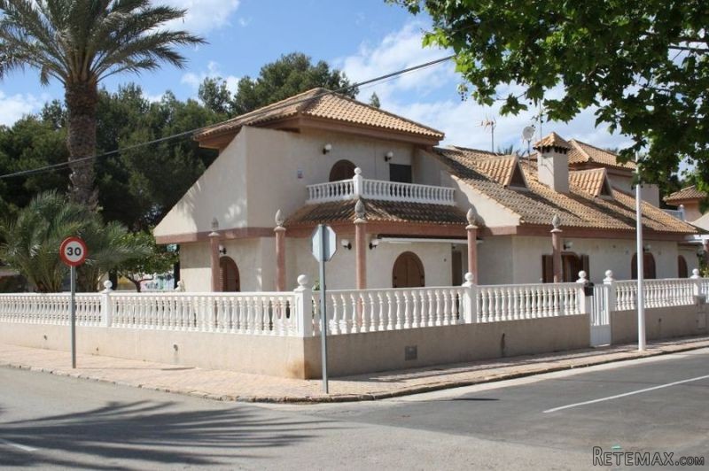 Villa for sale in Mar de Cristal - 2