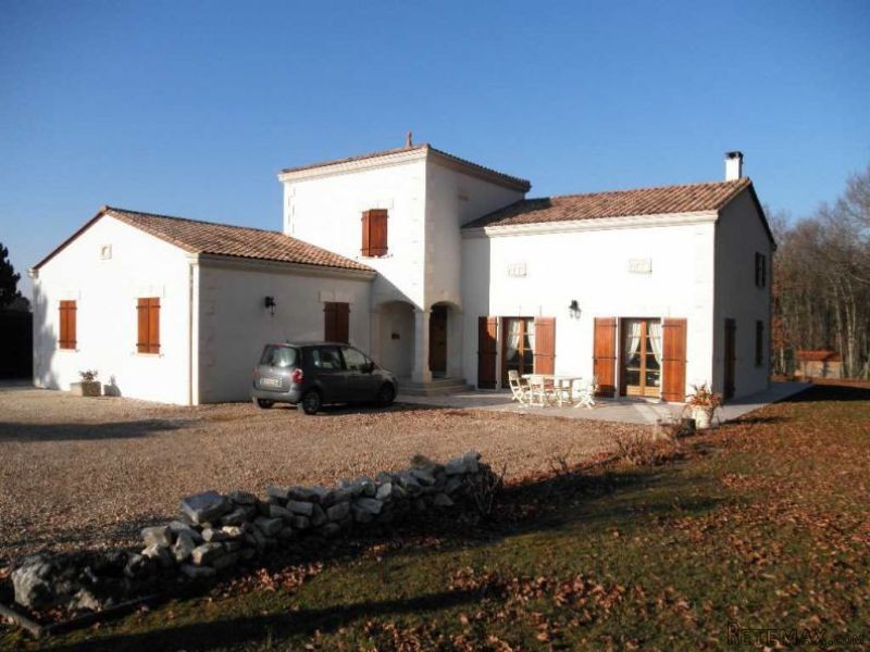 Large Detached Home with Double Garage
