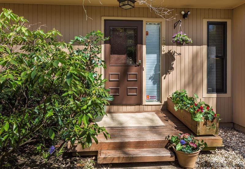 2 bedroom House For Sale: 45 Ettl Lane..