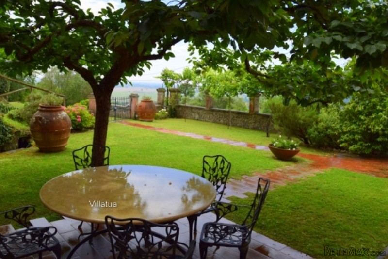 Villa - For Sale - - EUR 1100000 - 2